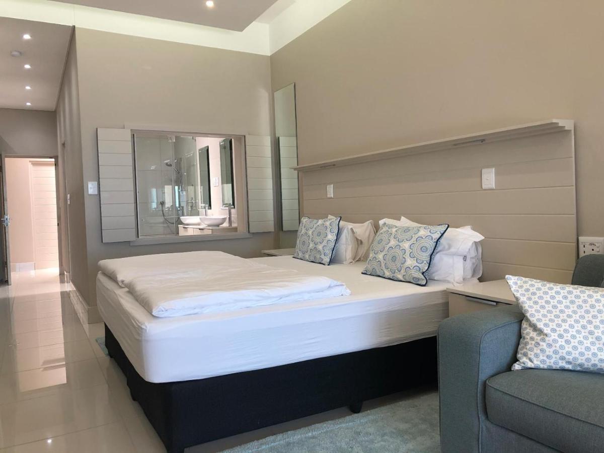 Camps Bay Blue Self-Catering Studios Кейптаун Екстериор снимка