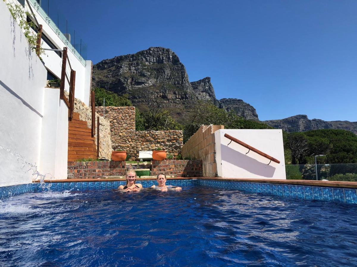Camps Bay Blue Self-Catering Studios Кейптаун Екстериор снимка