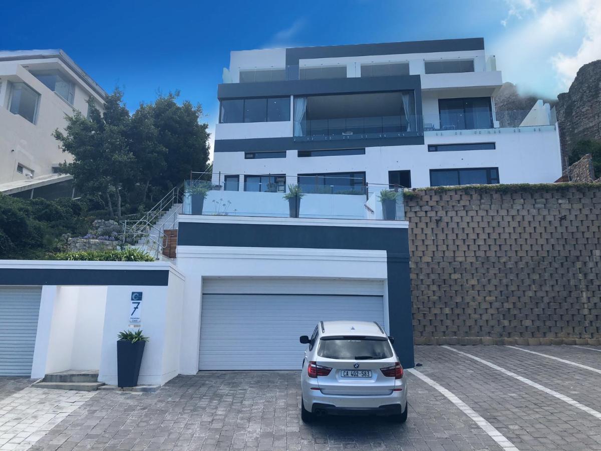 Camps Bay Blue Self-Catering Studios Кейптаун Екстериор снимка