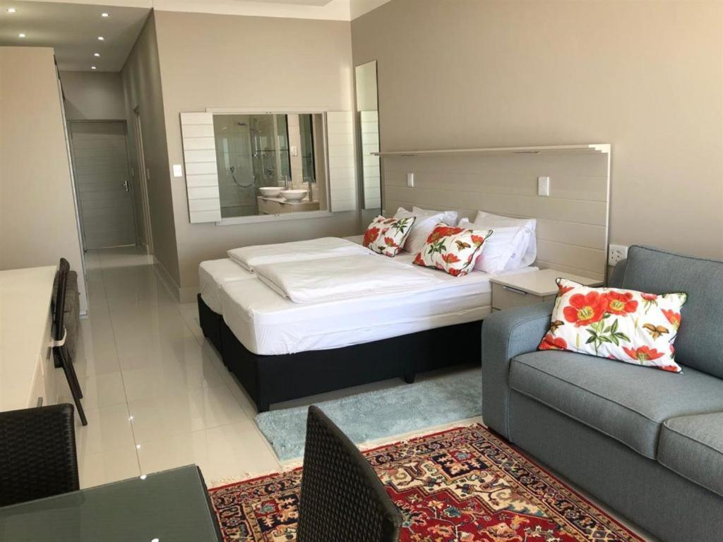 Camps Bay Blue Self-Catering Studios Кейптаун Екстериор снимка