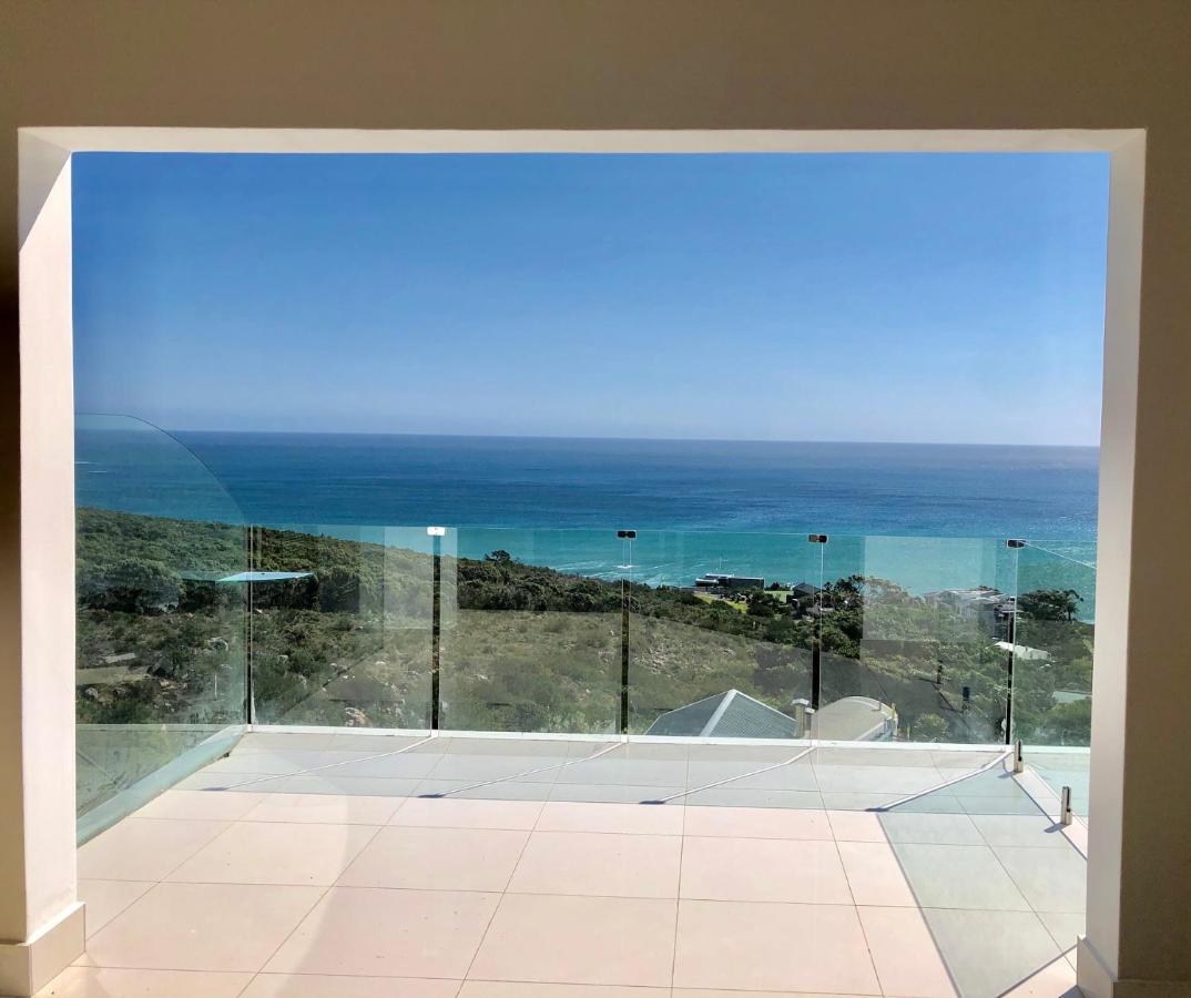 Camps Bay Blue Self-Catering Studios Кейптаун Екстериор снимка