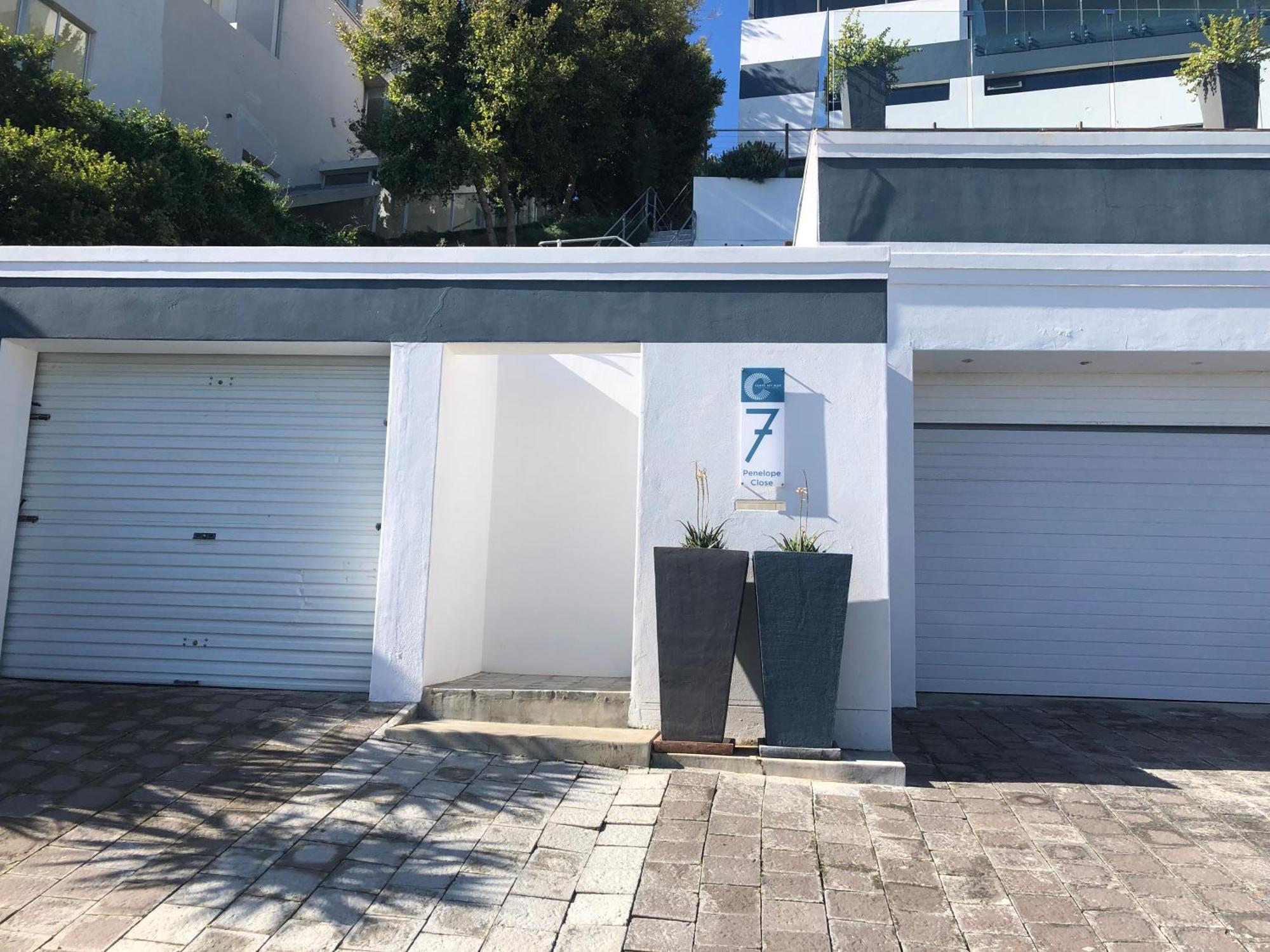 Camps Bay Blue Self-Catering Studios Кейптаун Екстериор снимка