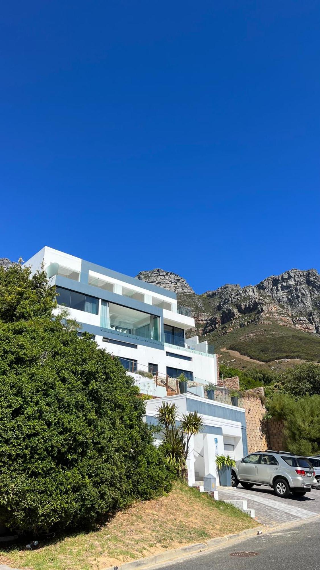 Camps Bay Blue Self-Catering Studios Кейптаун Екстериор снимка