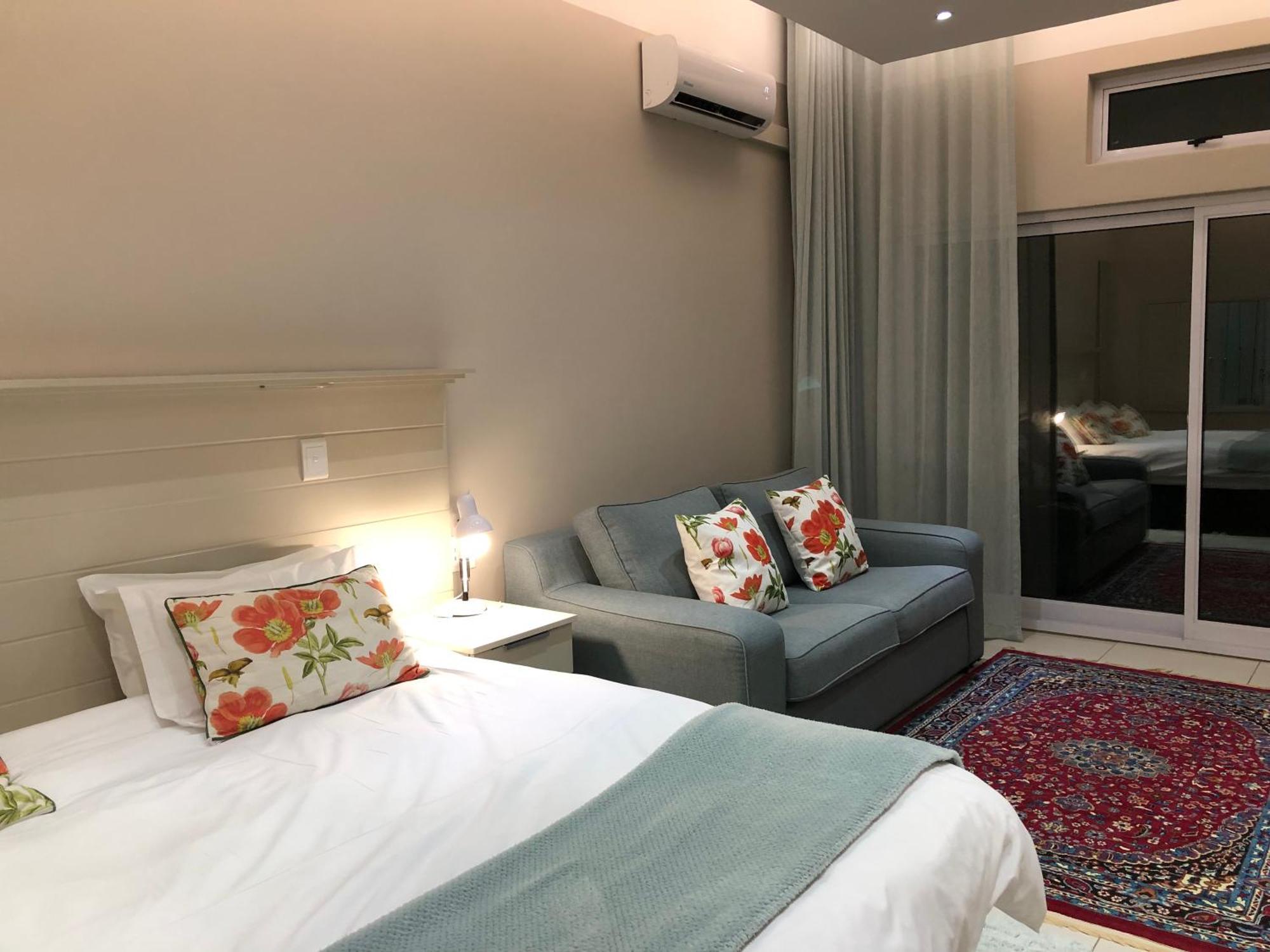 Camps Bay Blue Self-Catering Studios Кейптаун Екстериор снимка