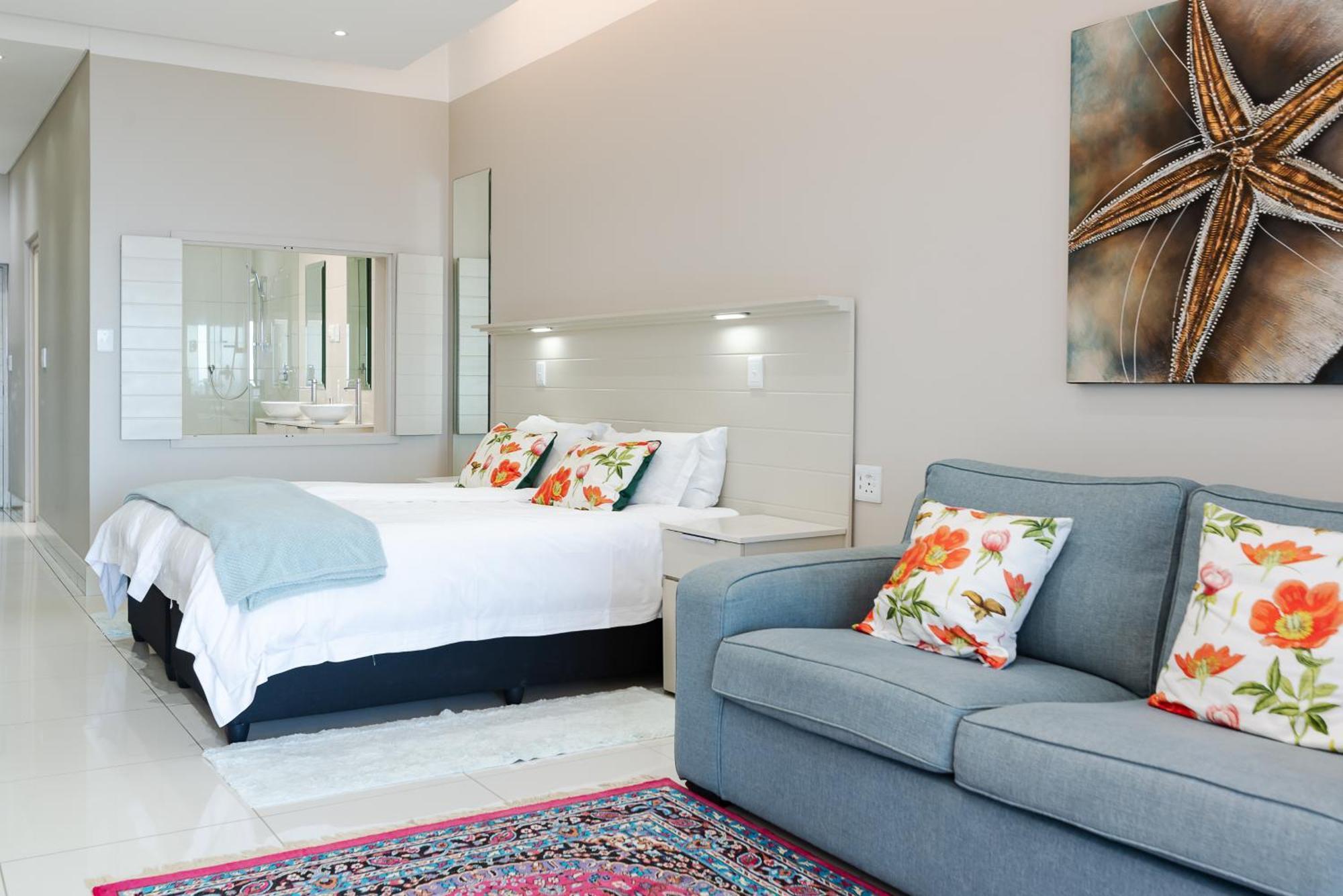 Camps Bay Blue Self-Catering Studios Кейптаун Екстериор снимка