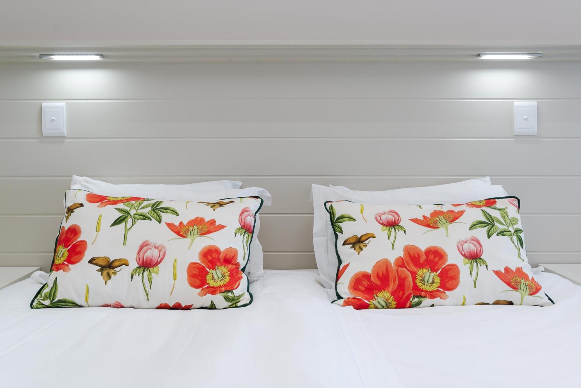 Camps Bay Blue Self-Catering Studios Кейптаун Екстериор снимка